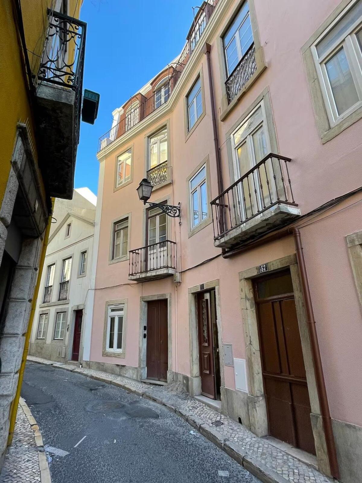 Apartment Typical Mouraria By Hosty Lissabon